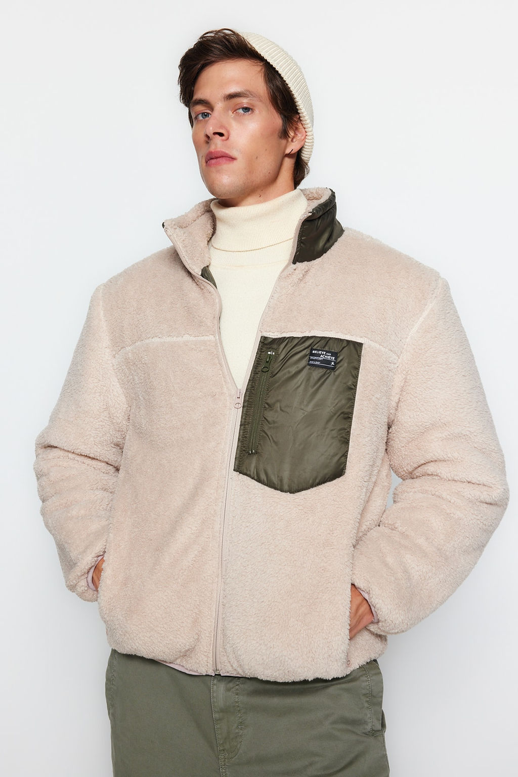 TRENDYOL MAN Siyah Regular Fit Etiket Detayl? Welsoft Pelus K?sl?k Mont TMNAW24MO00007 - Trendyolmilla фото 11