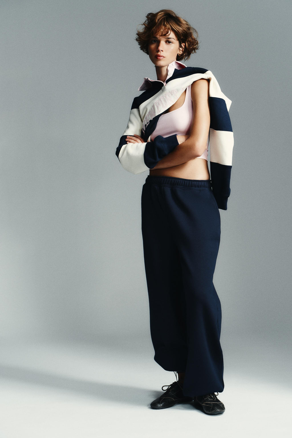 TOP WITH SQUARE NECKLINE