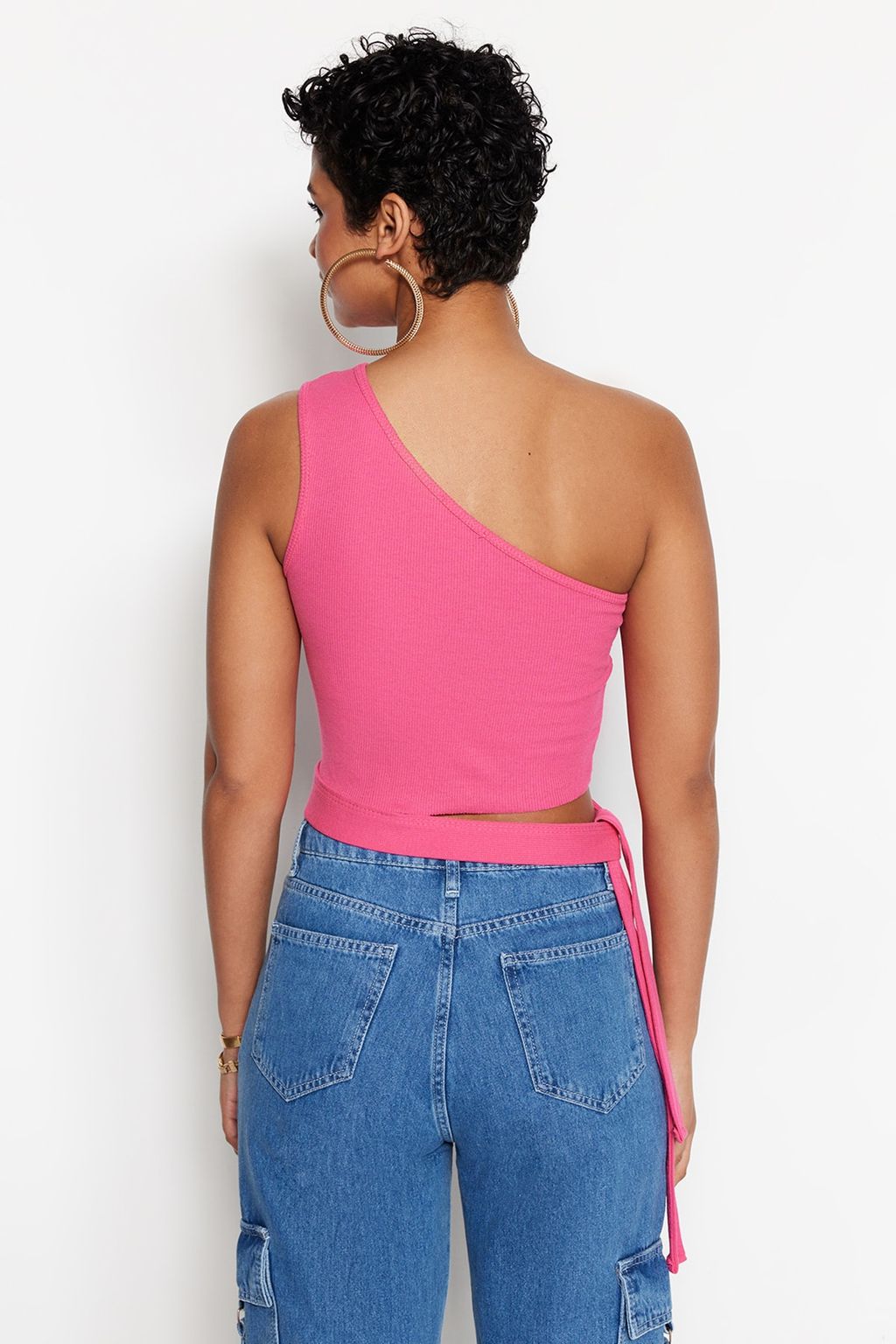 Trendyolmilla Tarc?n Tek Omuz Fitted/Vucuda Oturan Baglama Detayl? Fitilli Orme Bluz TWOSS22BZ1558 фото 5