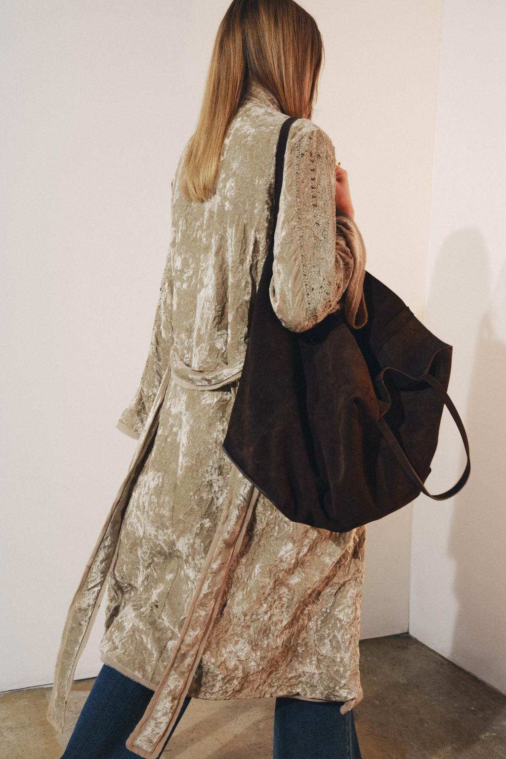 ZW COLLECTION LIMITED EDITION EMBROIDERED VELVET KIMONO - Zara фото 4