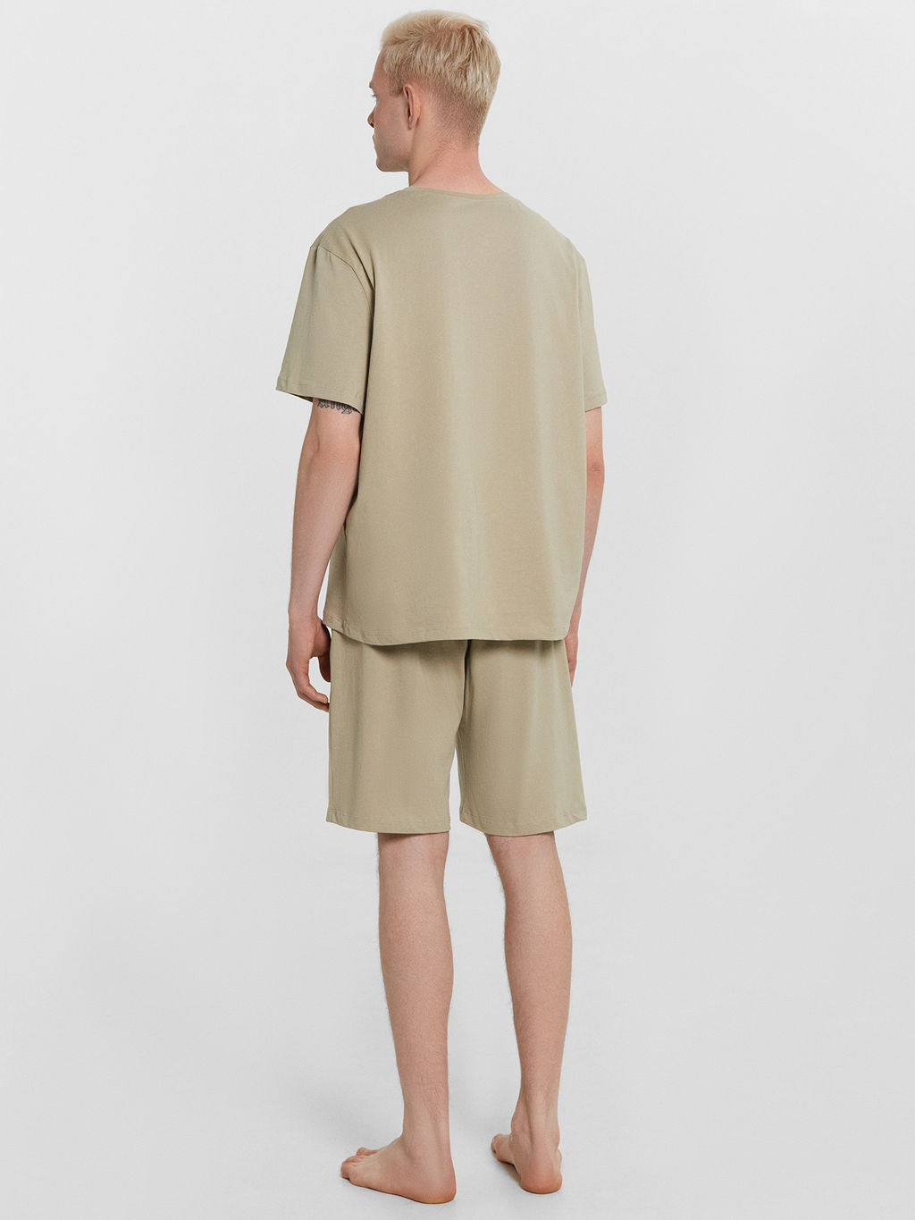 КОМПЛЕКТ МУЖСКОЙ (ФУТБОЛКА, ШОРТЫ) - Mark formelle фото 3