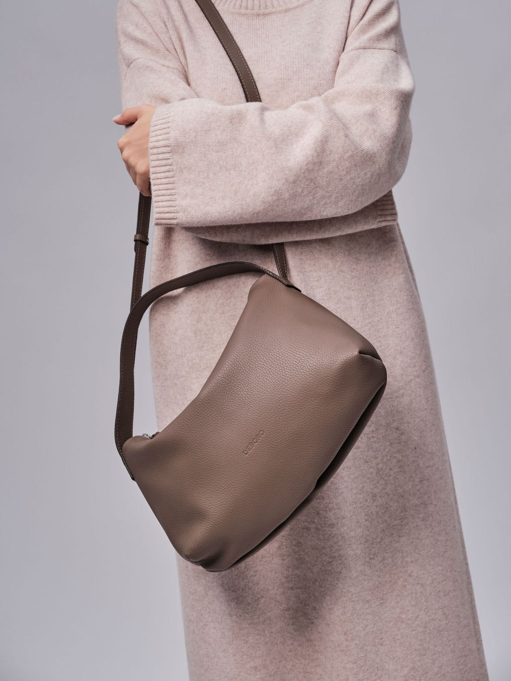 Сумка багет на плечо Deboro 30963 тауп