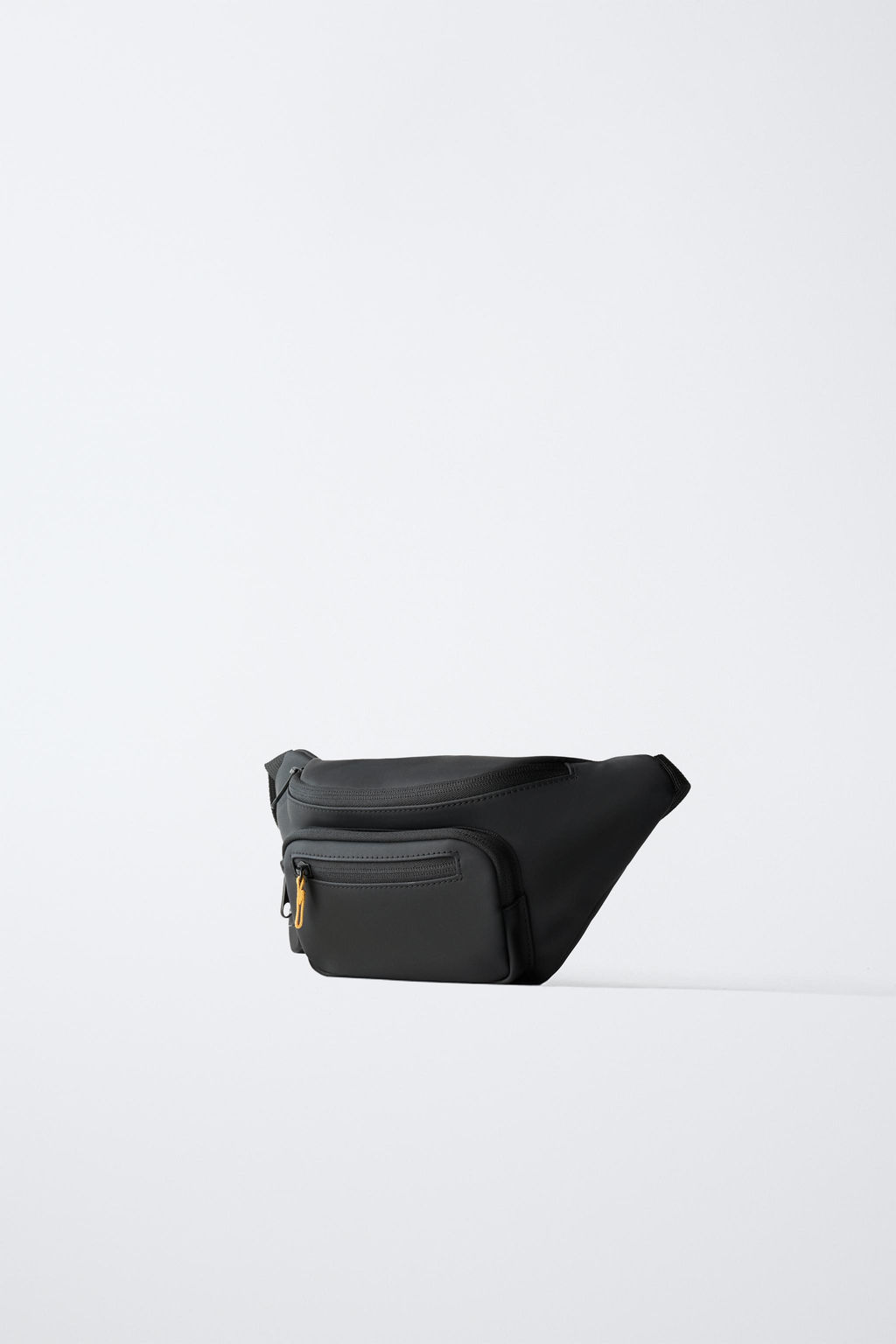 RUBBERISED BELT BAG - Zara фото 2