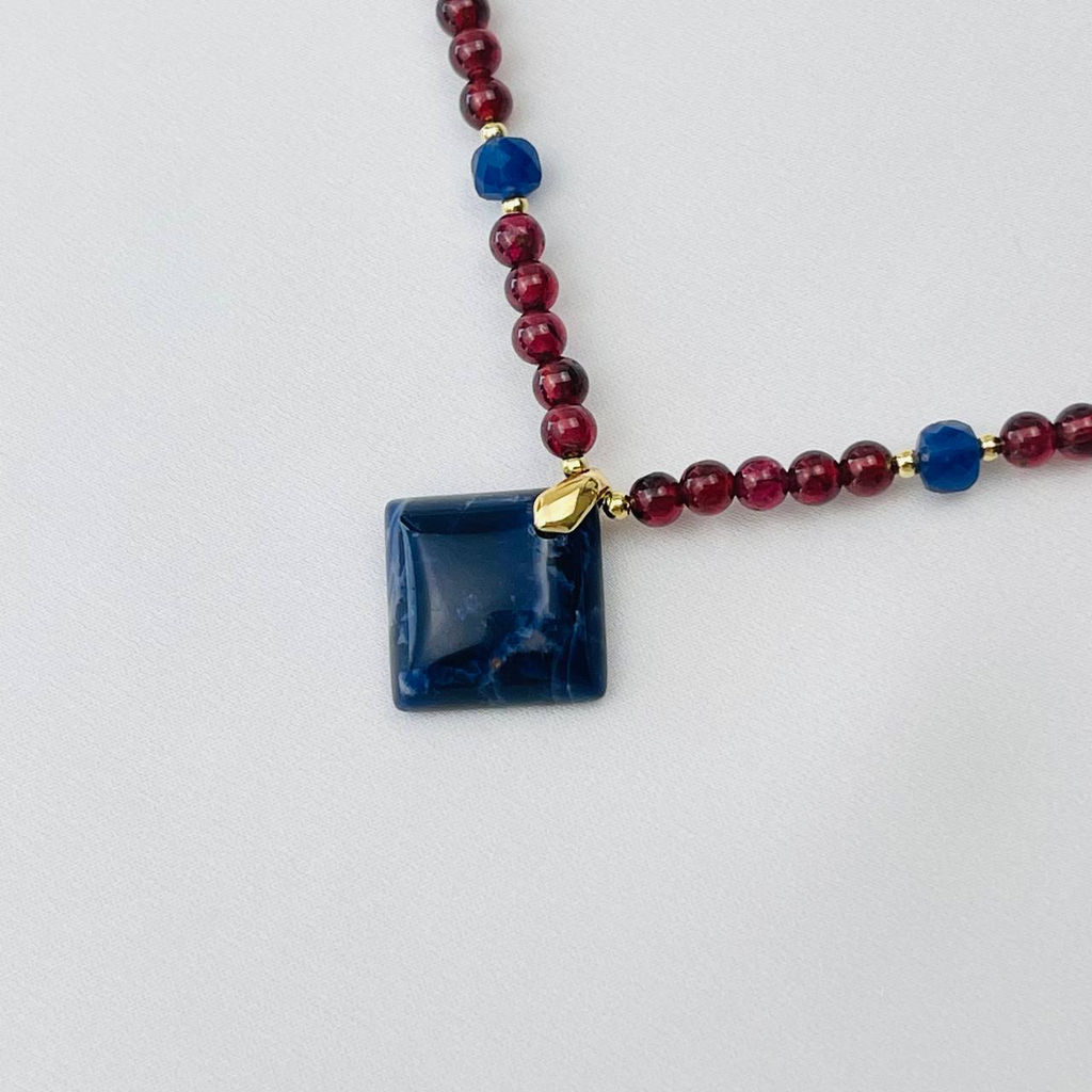 Колье из Граната и Содалита 45 см +