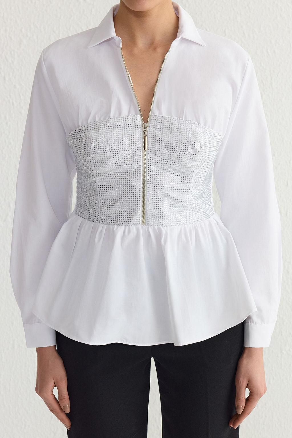Beyaz Parlak Tas Bask?l? Fermuarl? Poplin Dokuma Gomlek TPRSS25GO00001 - Trendyolmilla фото 3