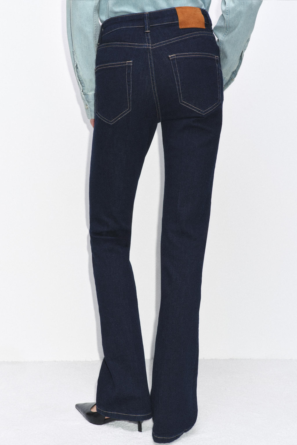 ZW COLLECTION BOOTCUT HIGH-WAIST JEANS - Zara фото 11