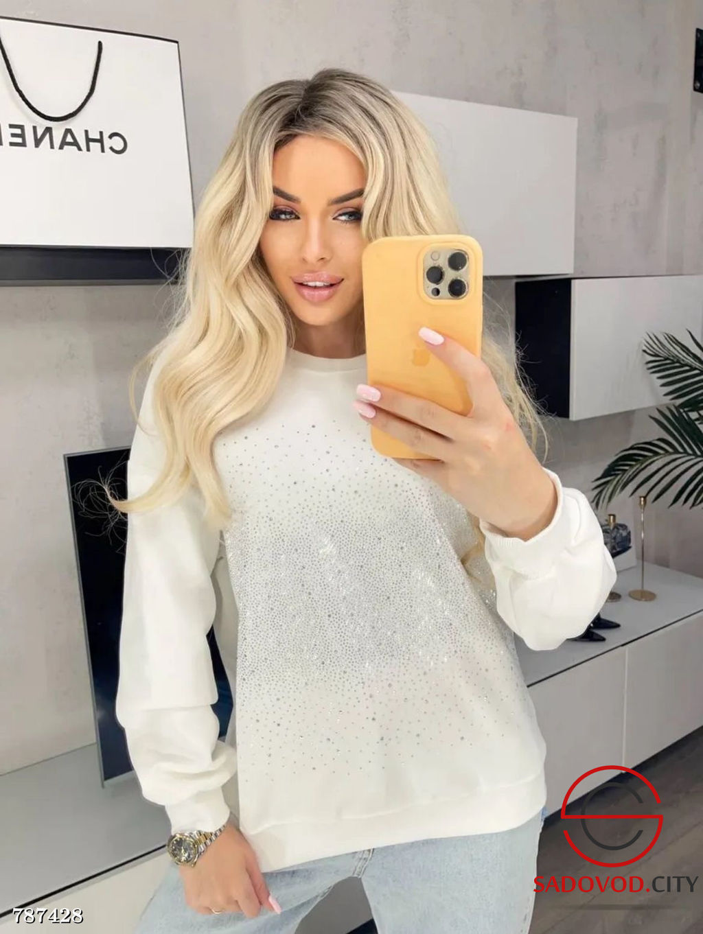 Кофта со стразами женская