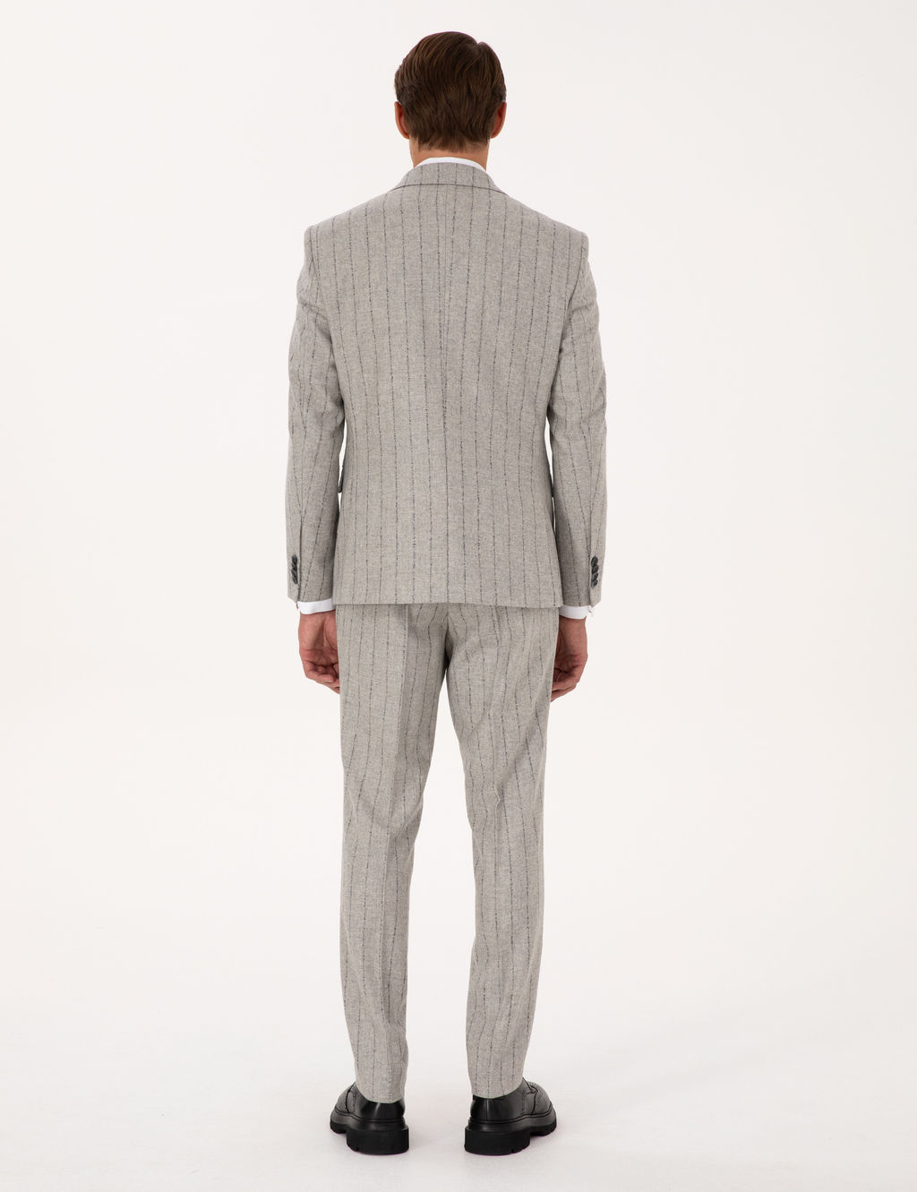 Gri Slim Fit Y_n Ka_mir Kar___ml_ _izgili Tak_m Elbise