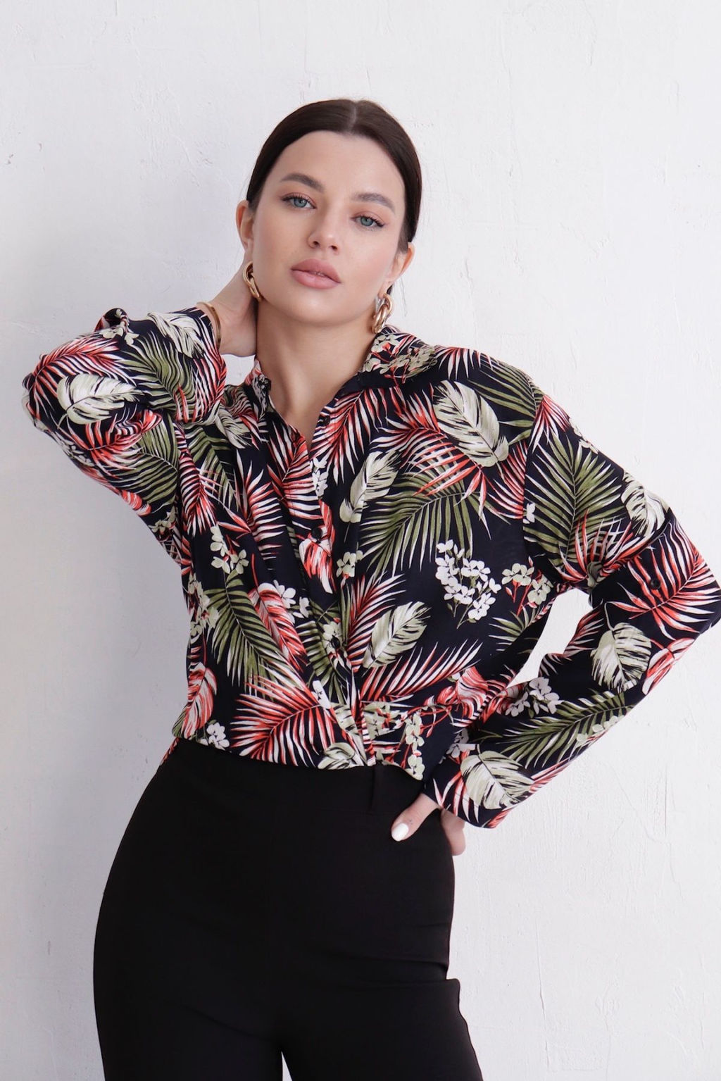 11655 Рубашка с тропическим принтом чёрная - Martichelli фото 8