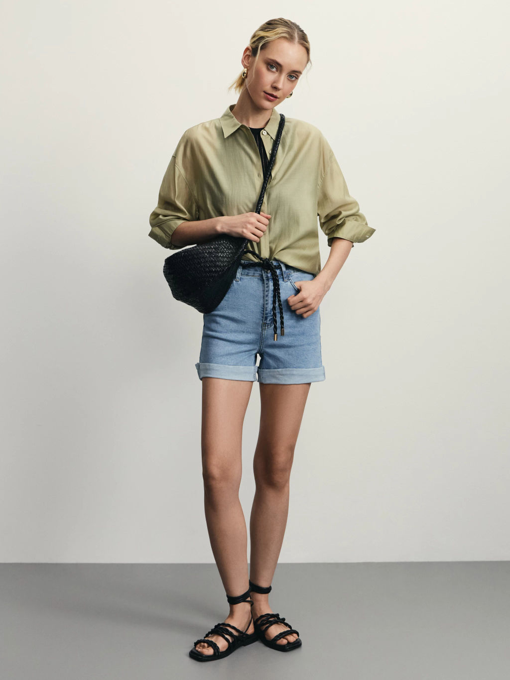 Джинсовые шорты mom fit / Zarina  фото 2