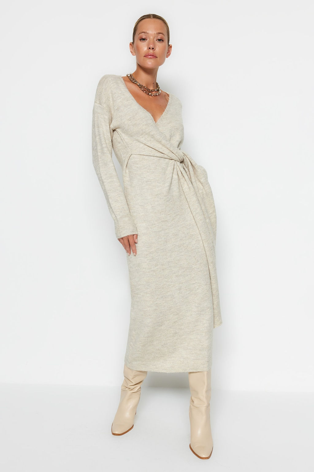 Tas Yumusak Dokulu Midi Triko Kruvaze Yaka Baglamal? Elbise TWOAW21EL0260