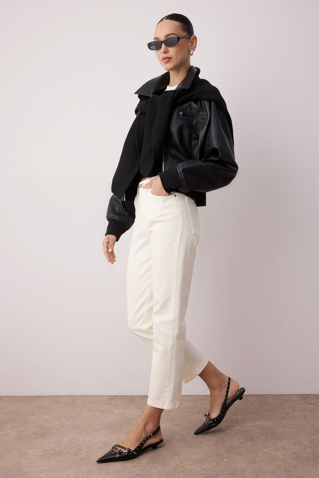 TRENDYOLMILLA Mavi Yuksek Bel Comfort Straight Jeans TWOSS25JE00099  фото 2
