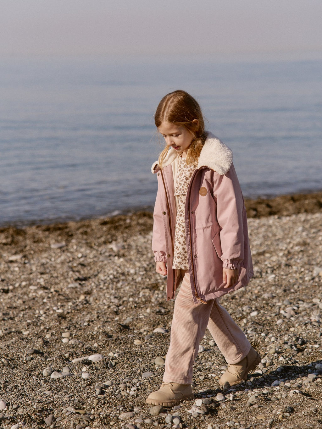 Парка демисезонная с меховым воротником "Зефир"