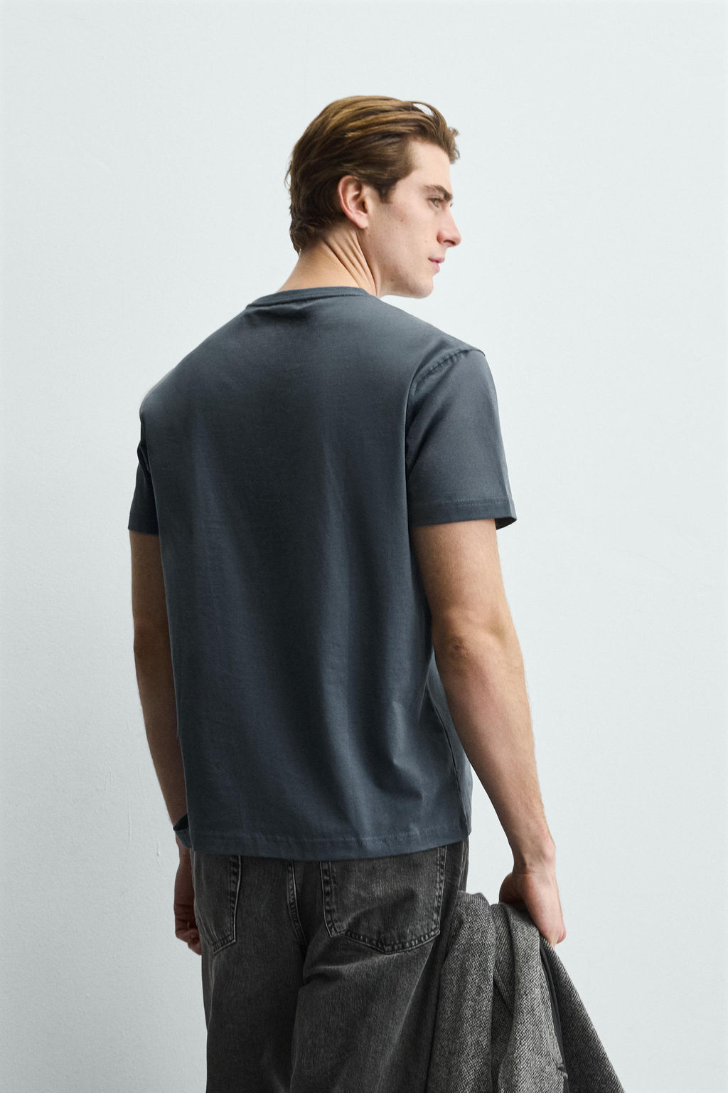 BASIC MEDIUM WEIGHT T-SHIRT
