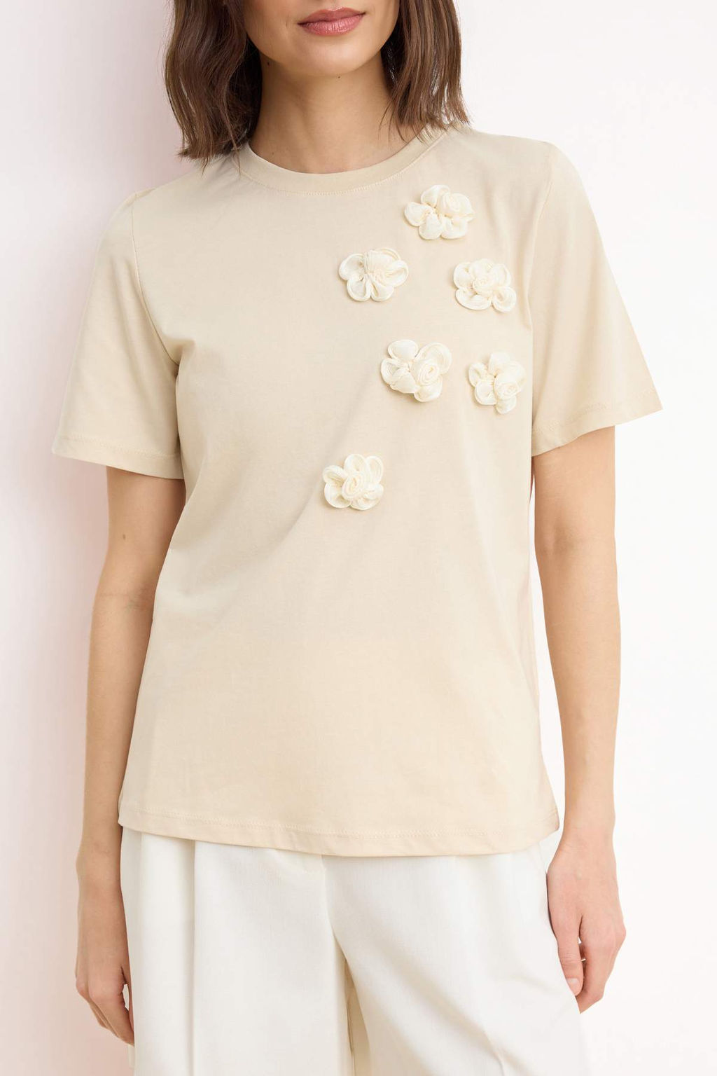 Trendyolmilla Ac?k Tas %100 Pamuk Aksesuar Cicek Detayl? Regular/Normal Kal?p Orme T-Shirt TWOSS25TS00026 фото 8