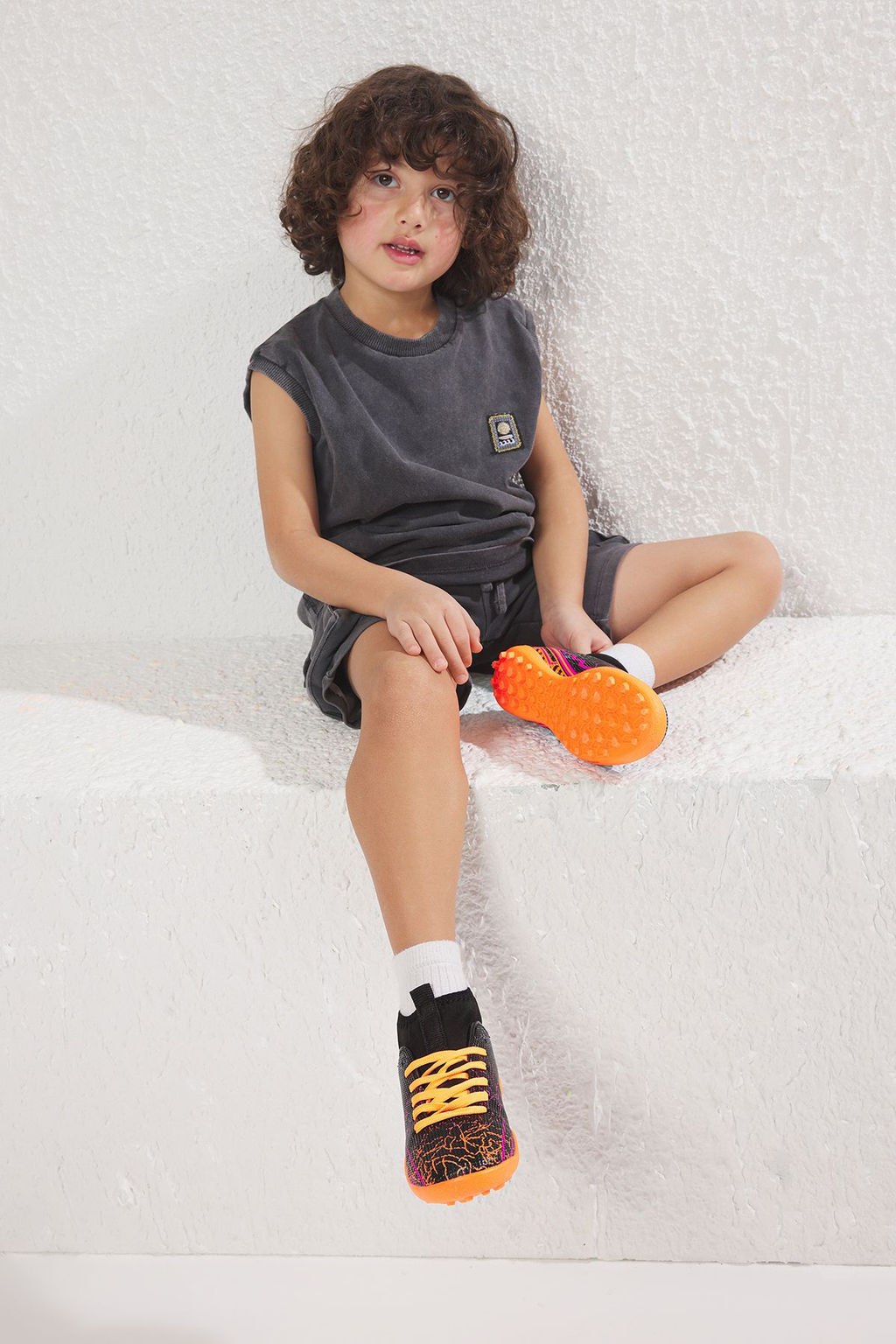 Trendyolmilla Shoes Siyah Neon Bagc?kl? Buyuk Erkek Cocuk Kids Hal? Saha Spor Ayakkab? TAKSS25SN00024