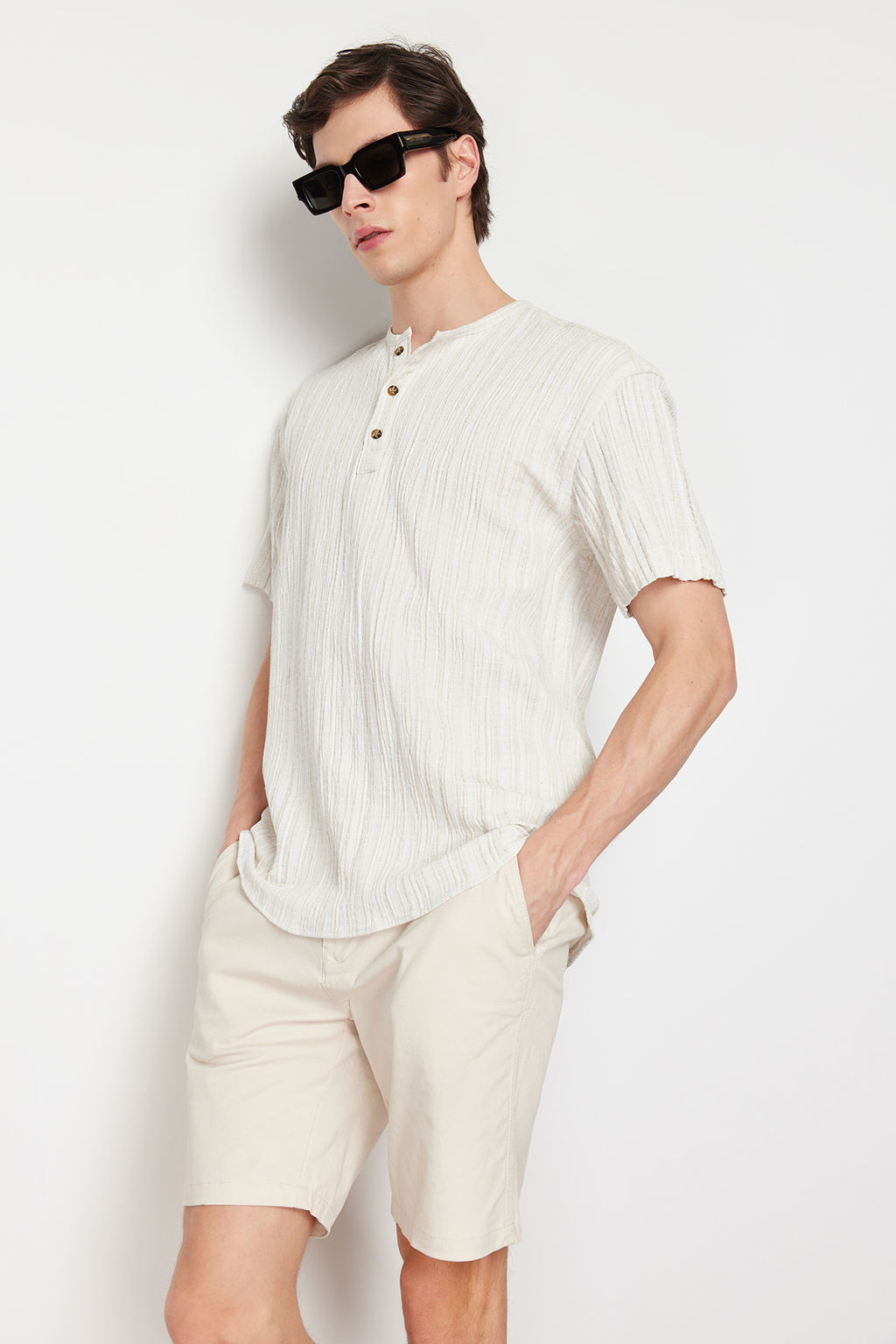 TRENDYOL MAN Ekru Keten Icerikli Oversize Fit Gomlek TMNSS23GO00139 - Trendyolmilla фото 3