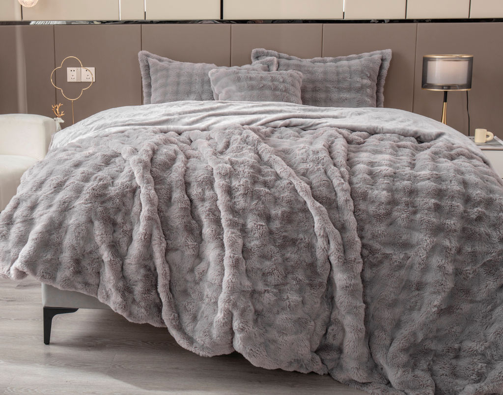 Покрывало декоративное Shinshilla buffy (бежевый платина) - Kazanov.a. фото 2