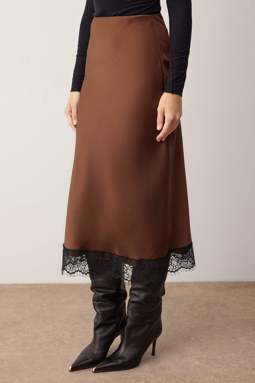 Kahverengi Dantel Detayl? Midi Boy Saten Etek TWOAW26ET00169