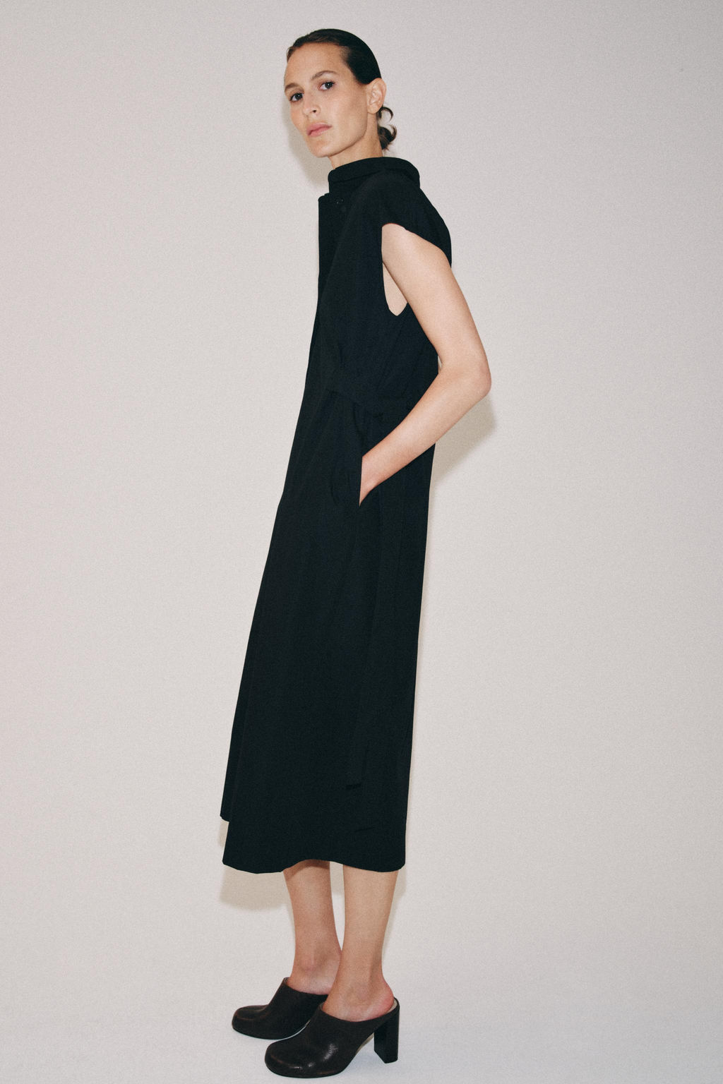 VESTIDO CAMISERO LAZADAS ZW COLLECTION / Negro - Zara фото 2