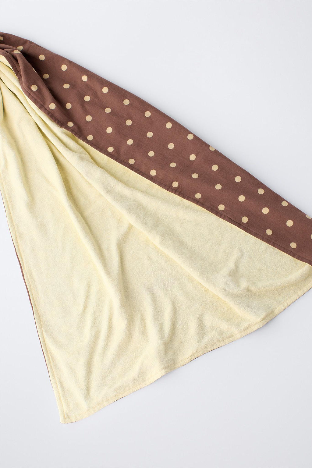 TOALLA BOLSO ESTAMPADA TOPOS / Marr?n - Zara фото 3