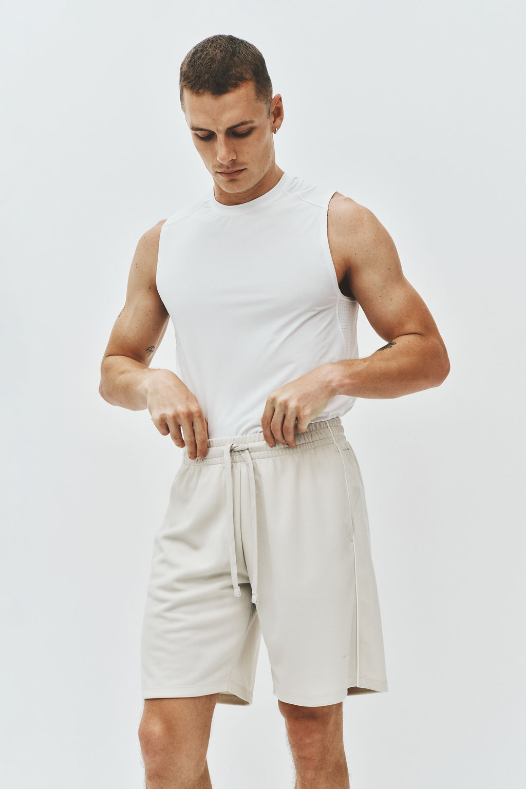 Pantal?n corto de deporte con DryMove Regular Fit - H&m фото 9