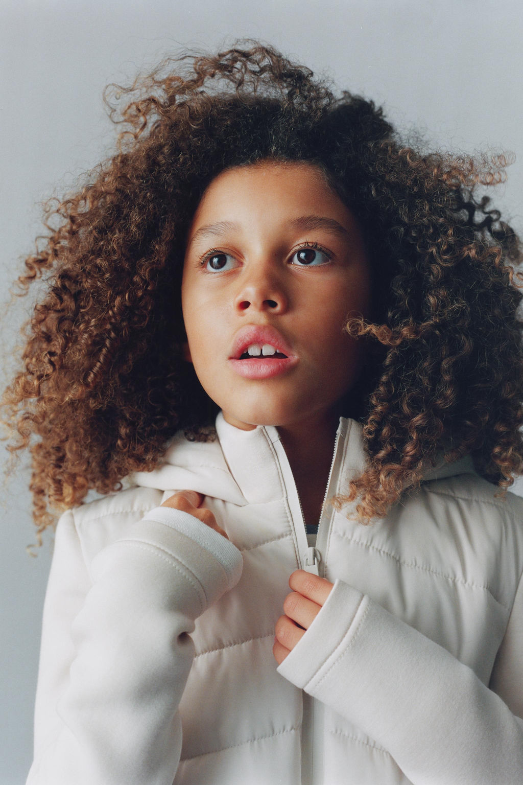 NEOPRENE-EFFECT SLEEVE PUFFER JACKET - Zara фото 9