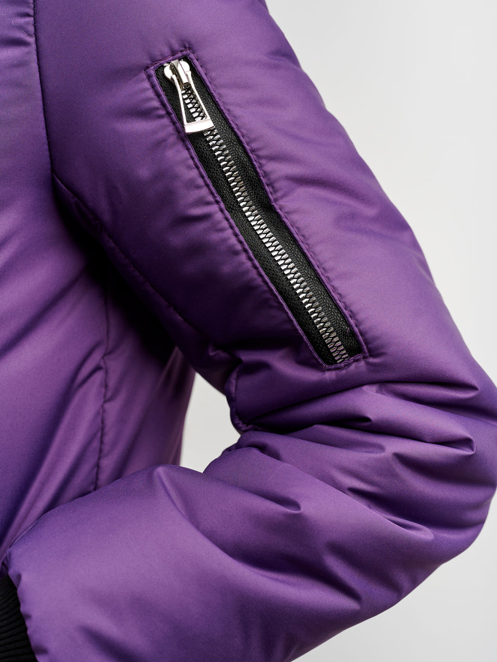 Женский бомбер-пилот черничный