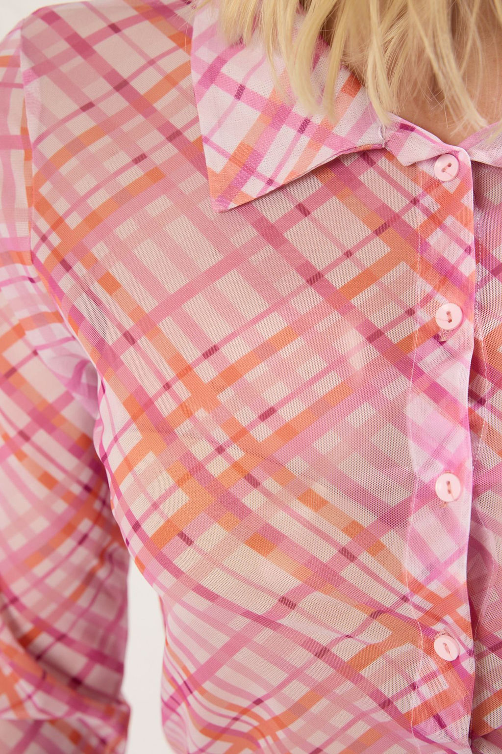 Pembe Tul Fitted/Vucuda Oturan Ekose Desenli Esnek Gomlek TWOSS25GO00045