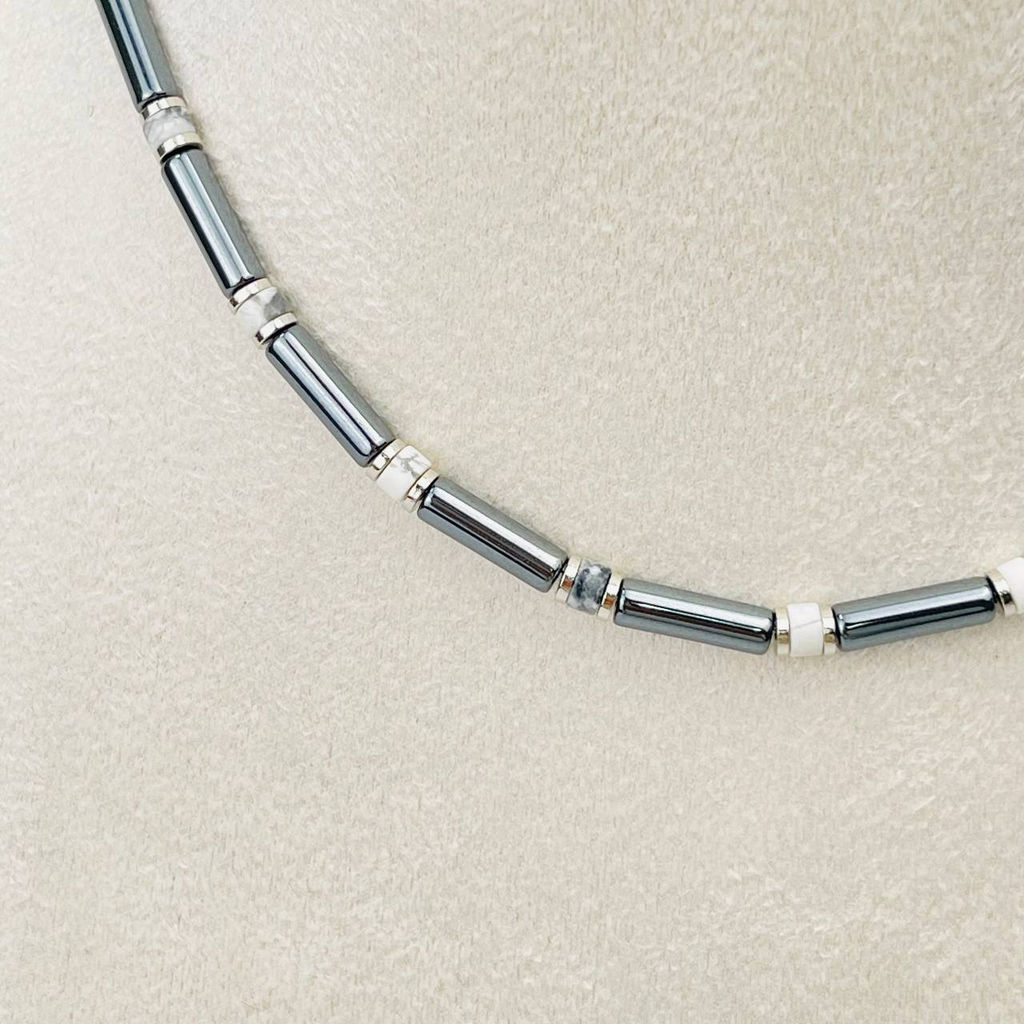 Чокер из Гематита и Говлита 41 см +