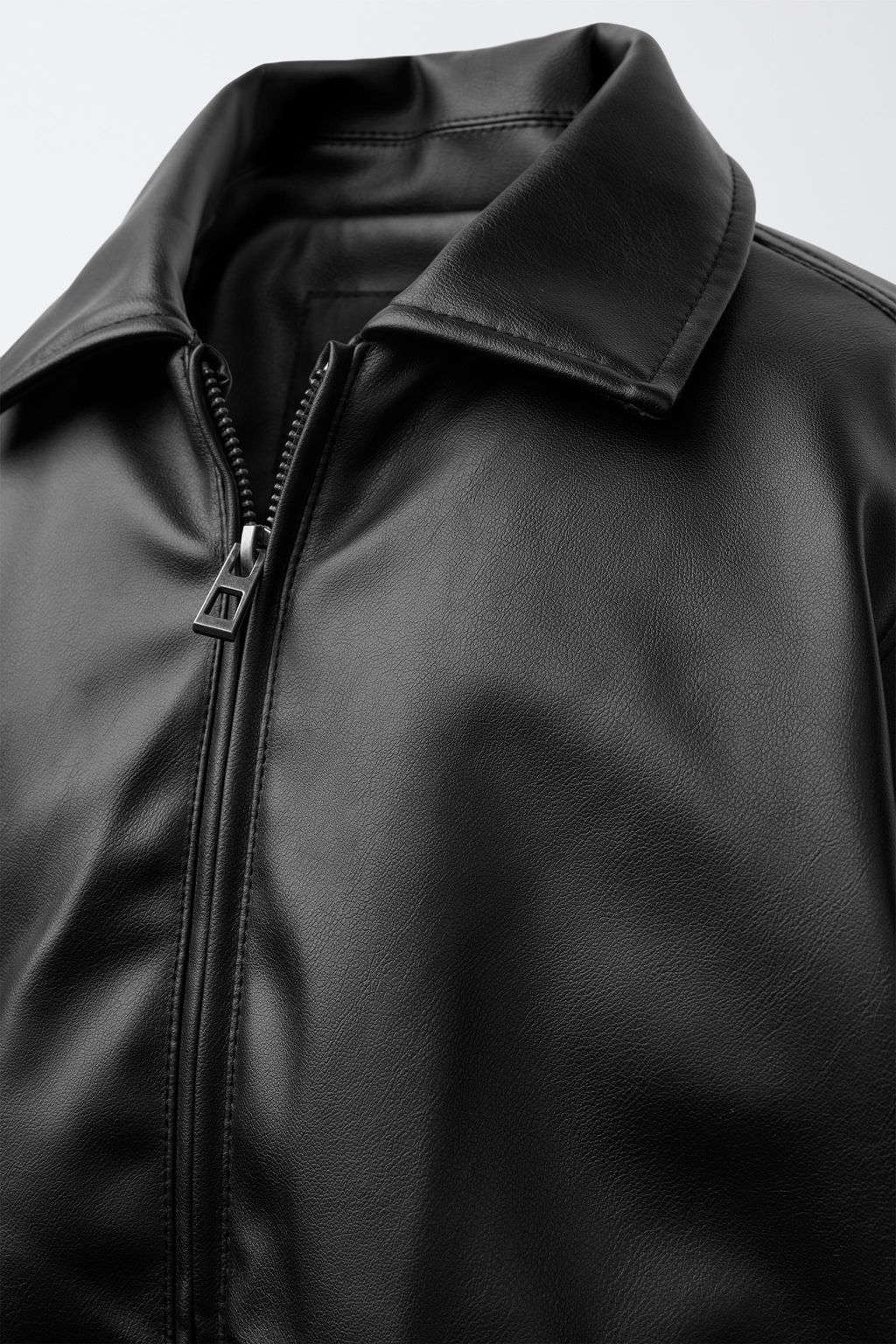 LEATHER-EFFECT BOMBER JACKET - Zara фото 5