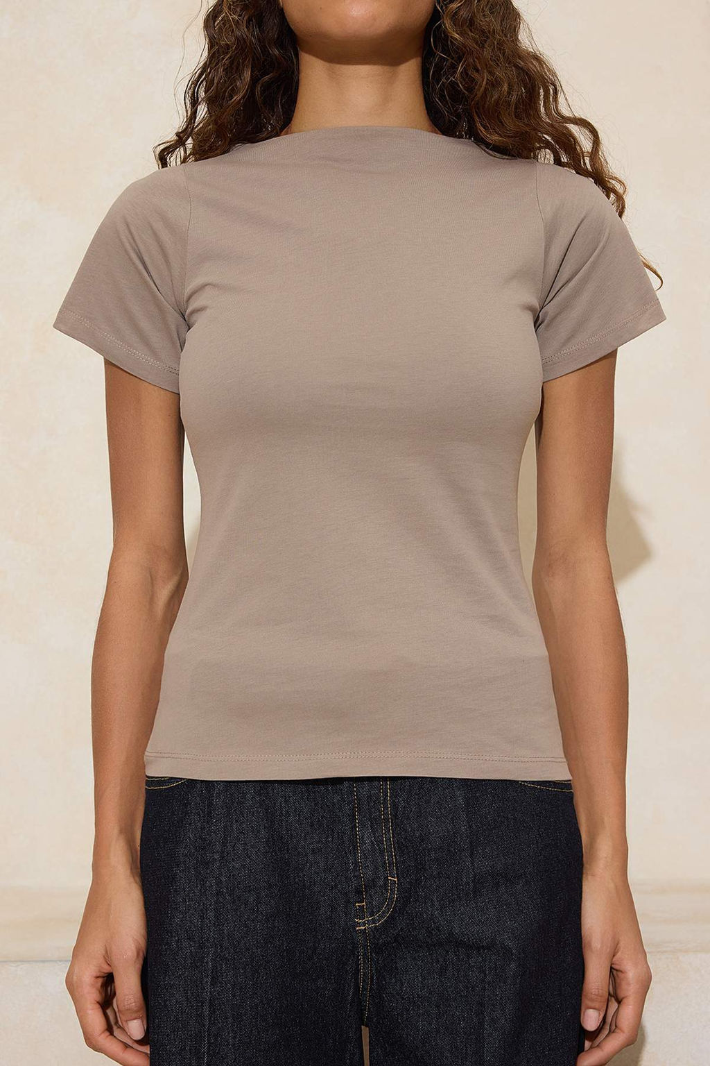 Vizon Relaxed/Rahat Kal?p Kay?k Yaka K?sa Kollu %100 Pamuk Orme T-Shirt TWOSS26TS00004