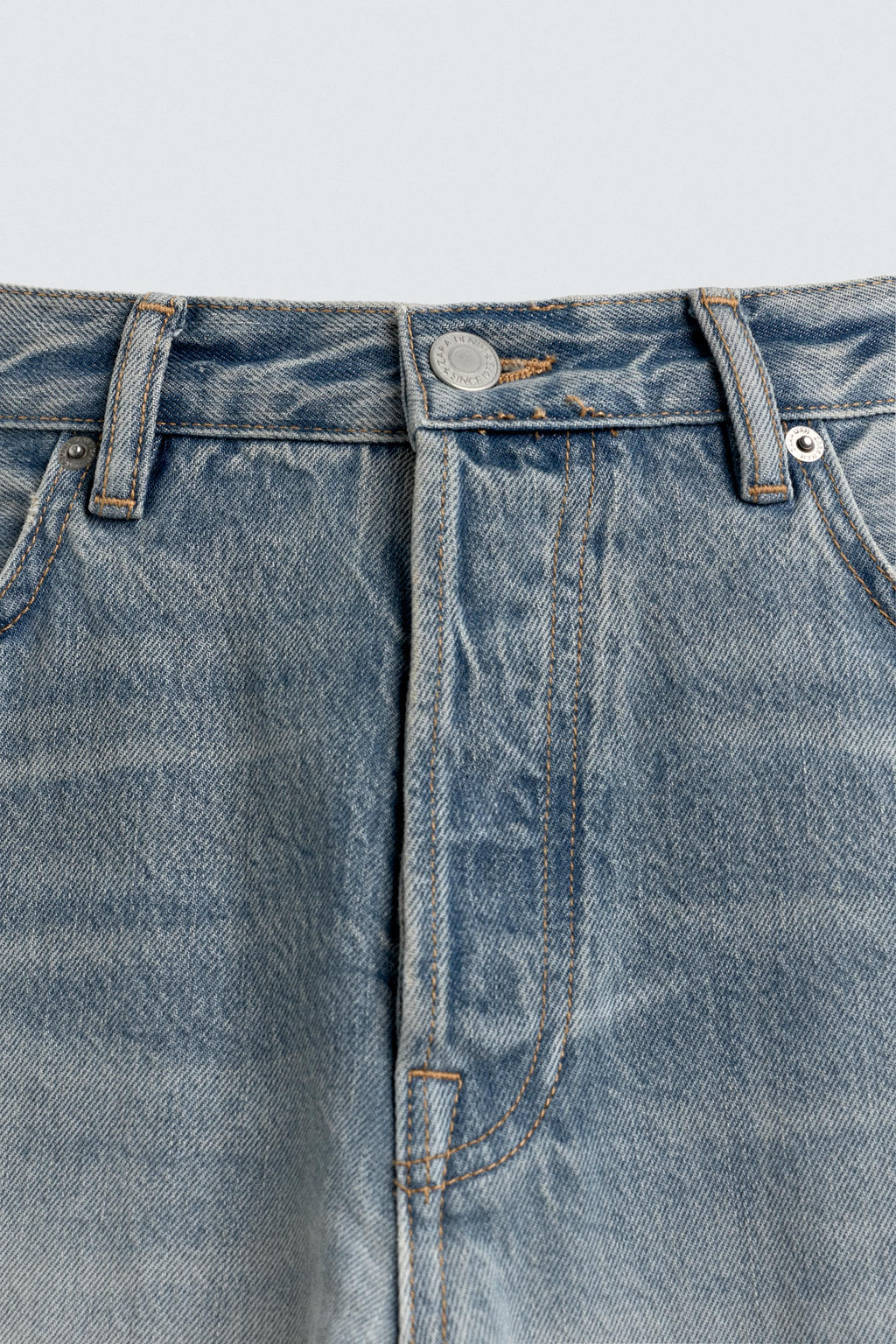 JEANS STRAIGHT FIT / Azul / Acero