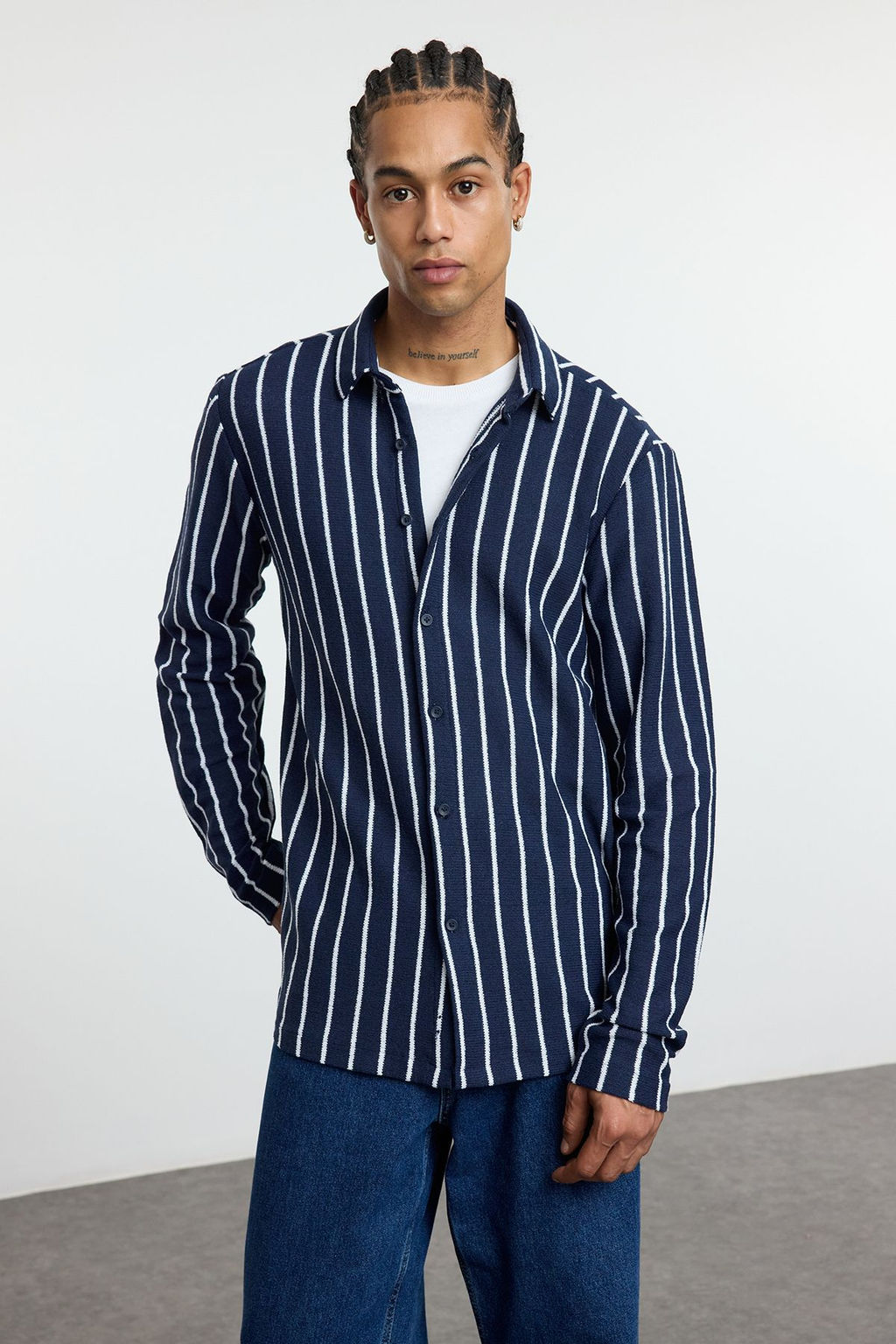 TRENDYOL MAN Lacivert Regular Fit Fake Triko K?sl?k Gomlek TMNAW25GO00028 - Trendyolmilla фото 3