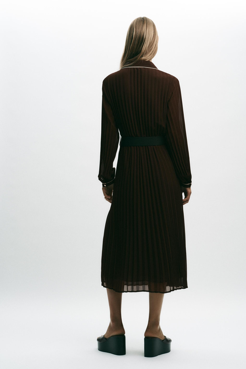 BELTED PLEATED MIDI DRESS - Zara фото 6