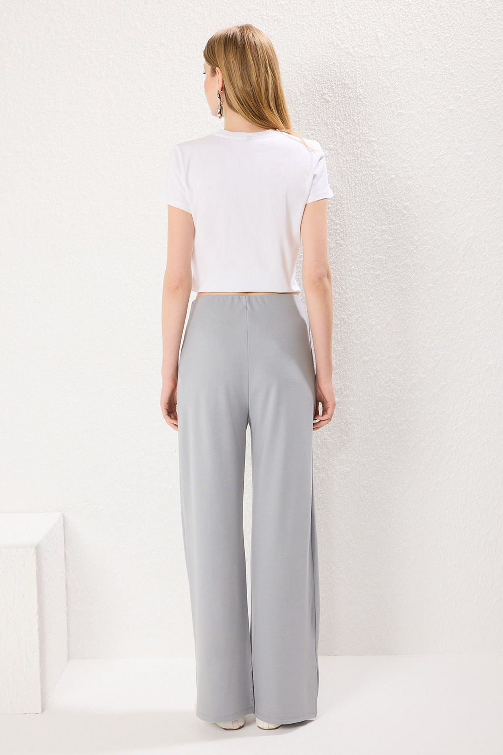 TRENDYOLMILLA Gri Nervur Detayl? Wideleg/Genis Kesim Pantolon TWOSS25PL00073 фото 6