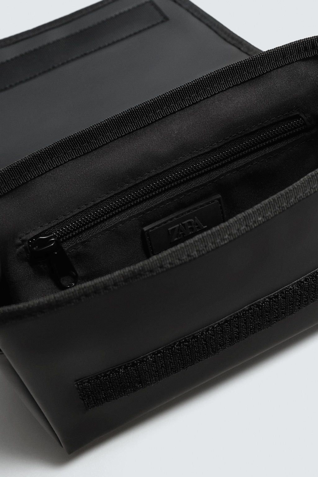 BANDOLERA ENGOMADA / Negro - Zara фото 6