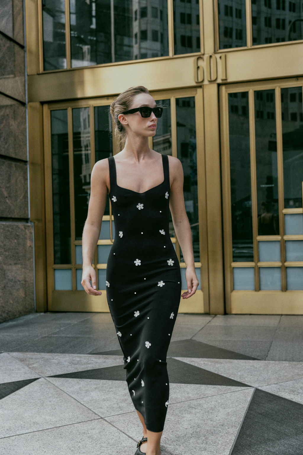 FLORAL STRETCH MIDI DRESS