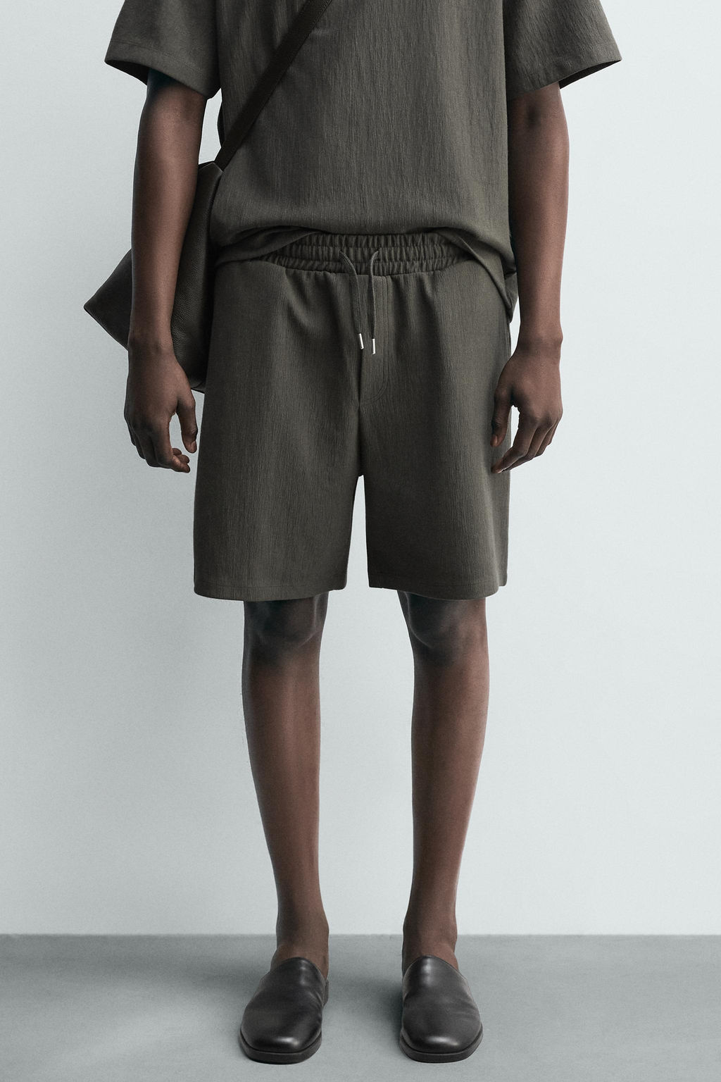 BERMUDA JOGGER ESTRUCTURA / Verdoso - Zara фото 10