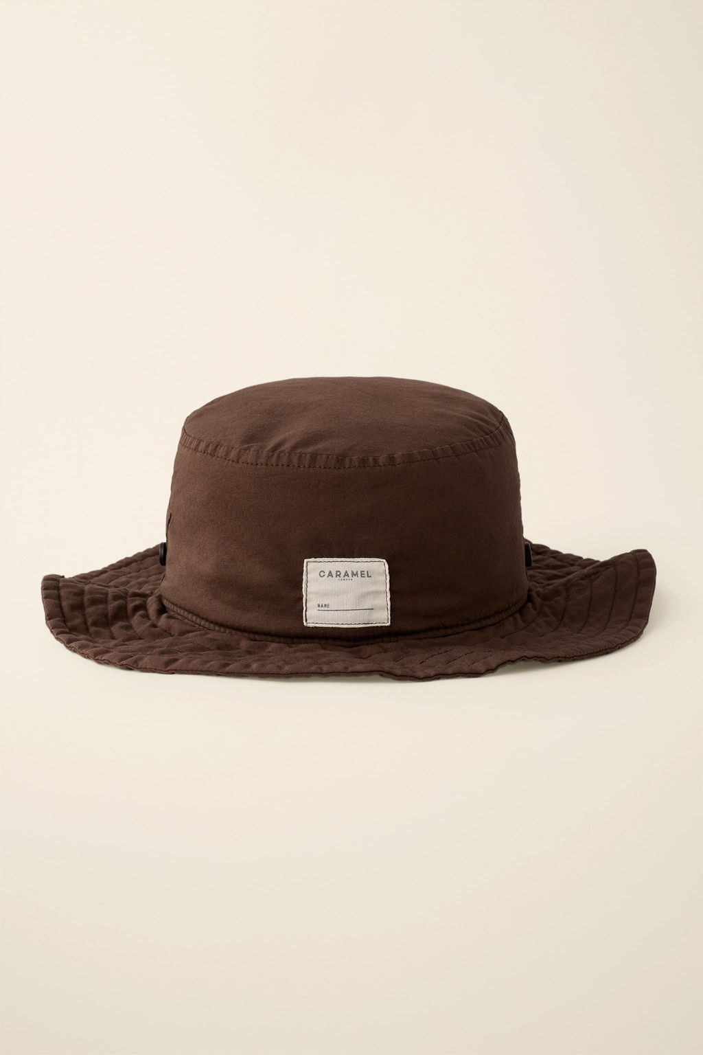 GORRO BUCKET CREATED BY CARAMEL LONDON X ZARA / Marr?n