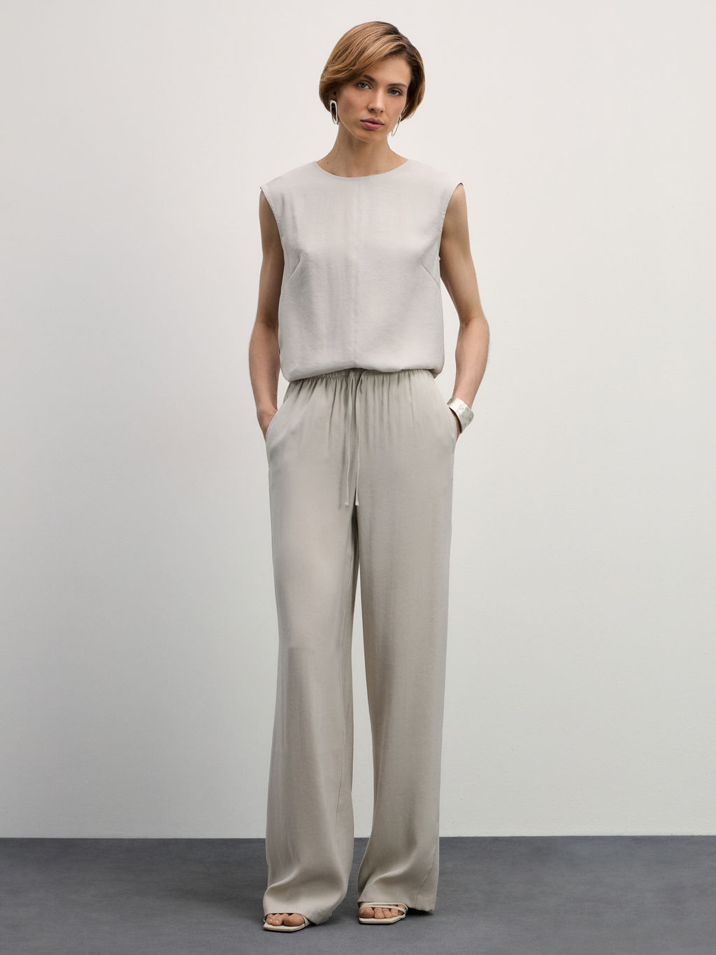 Топ из вискозы прямого кроя / Zarina фото 2