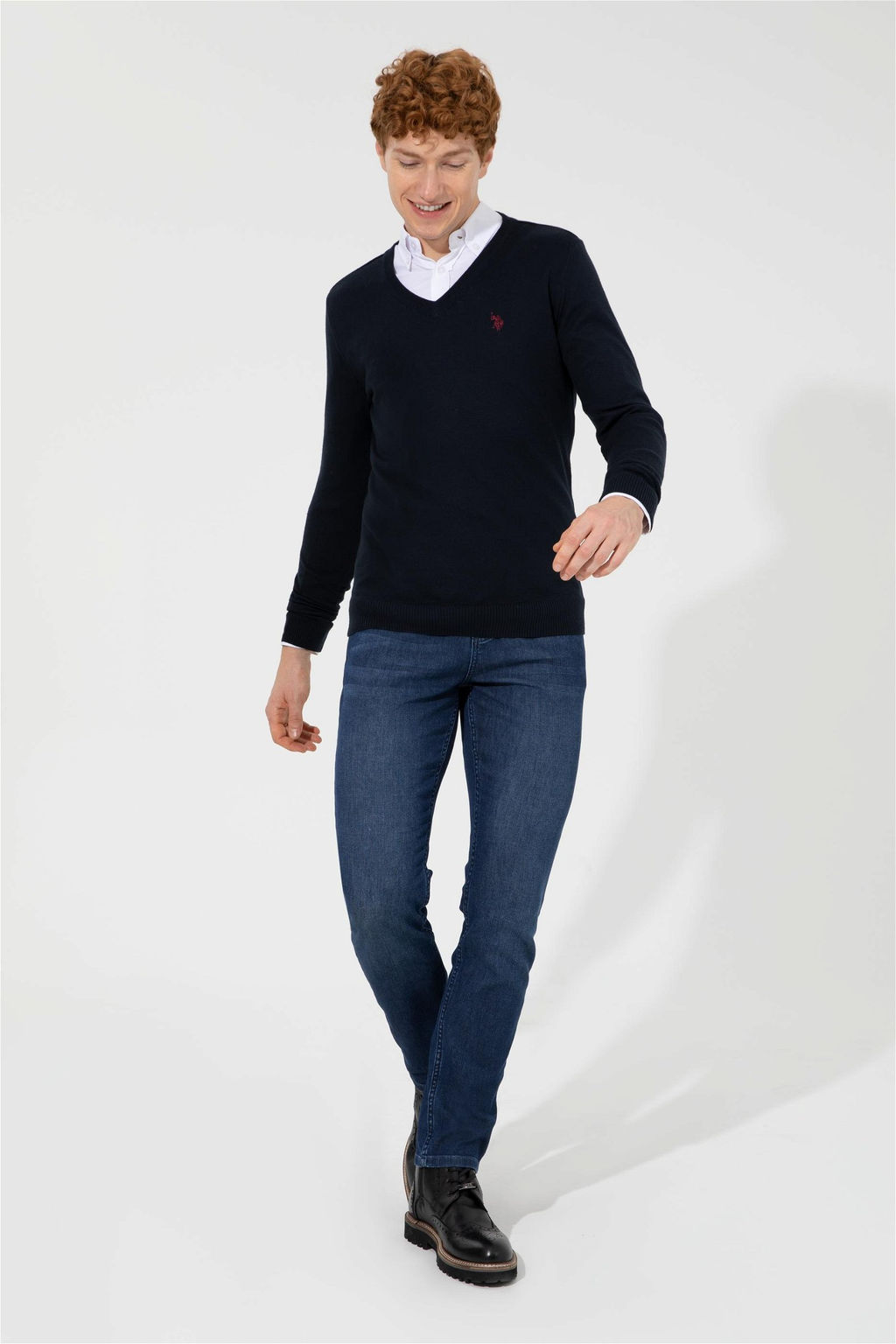 U. S. Polo Assn Мужской базовый трикотажный свитер темно-синего цвета с v-образным вырезом - U.s. polo assn фото 10