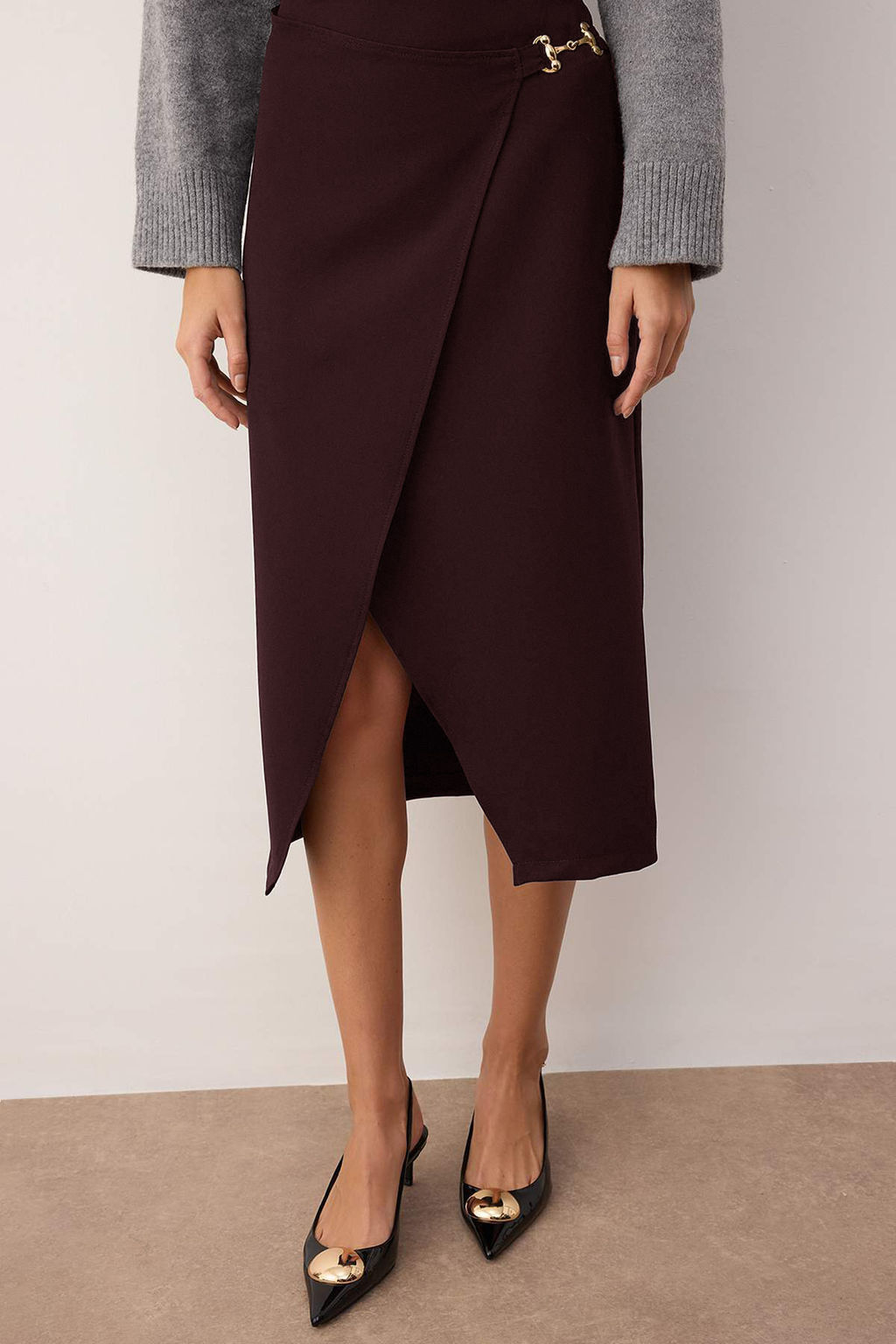 Koyu Kahverengi Aksesuar Detayl? Kruvaze Y?rtmacl? Midi Dokuma Etek TWOAW26ET00080