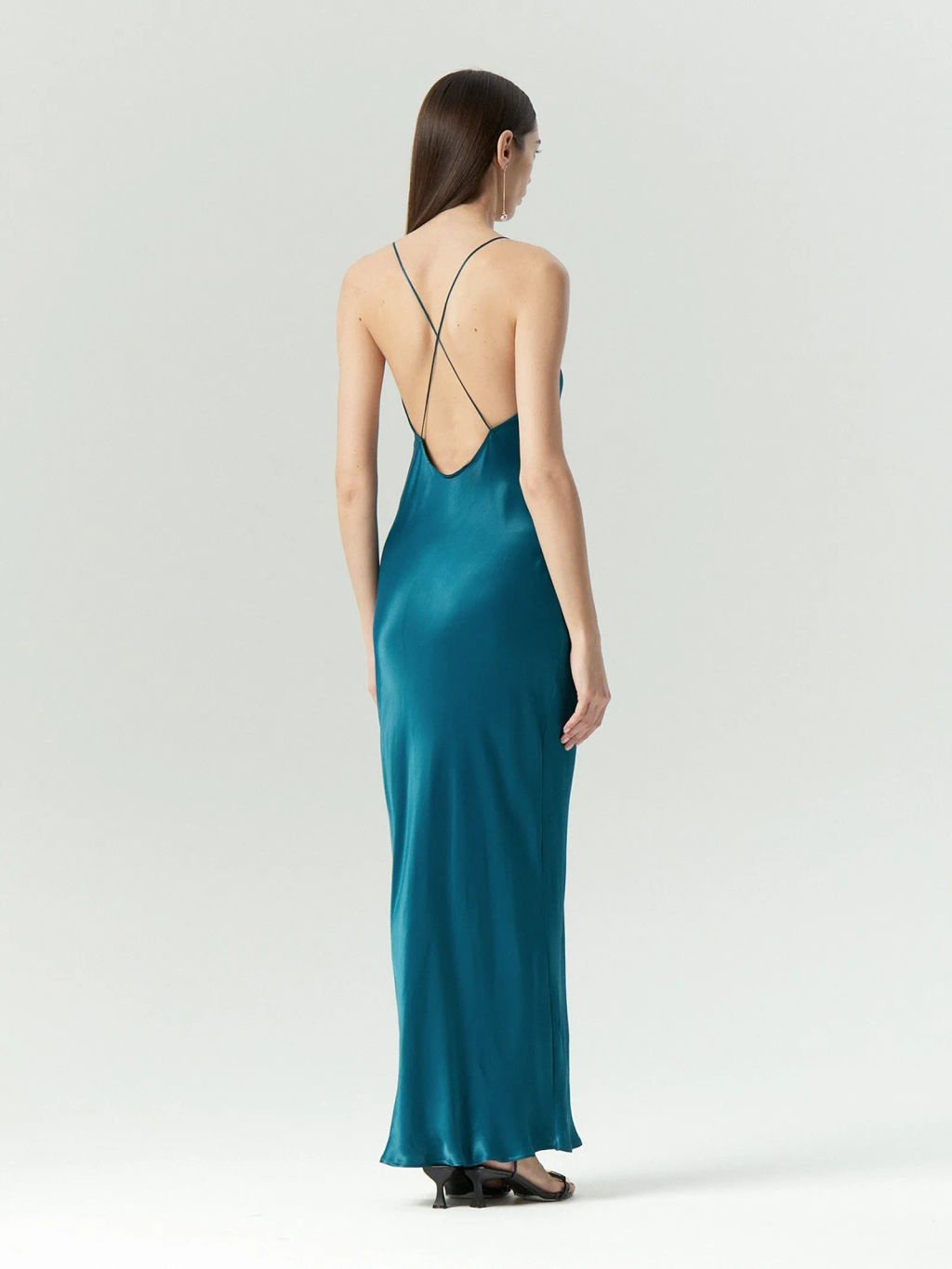 Платье Emka макси с открытой спиной из вискозы голубое  фото 4