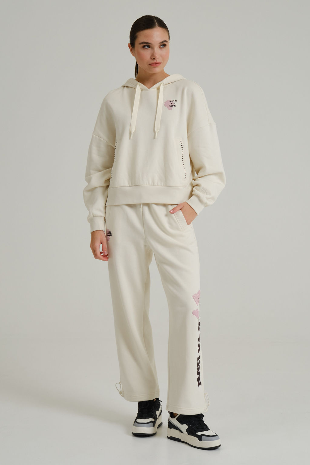 Брюки трикотажные утепленные Белый