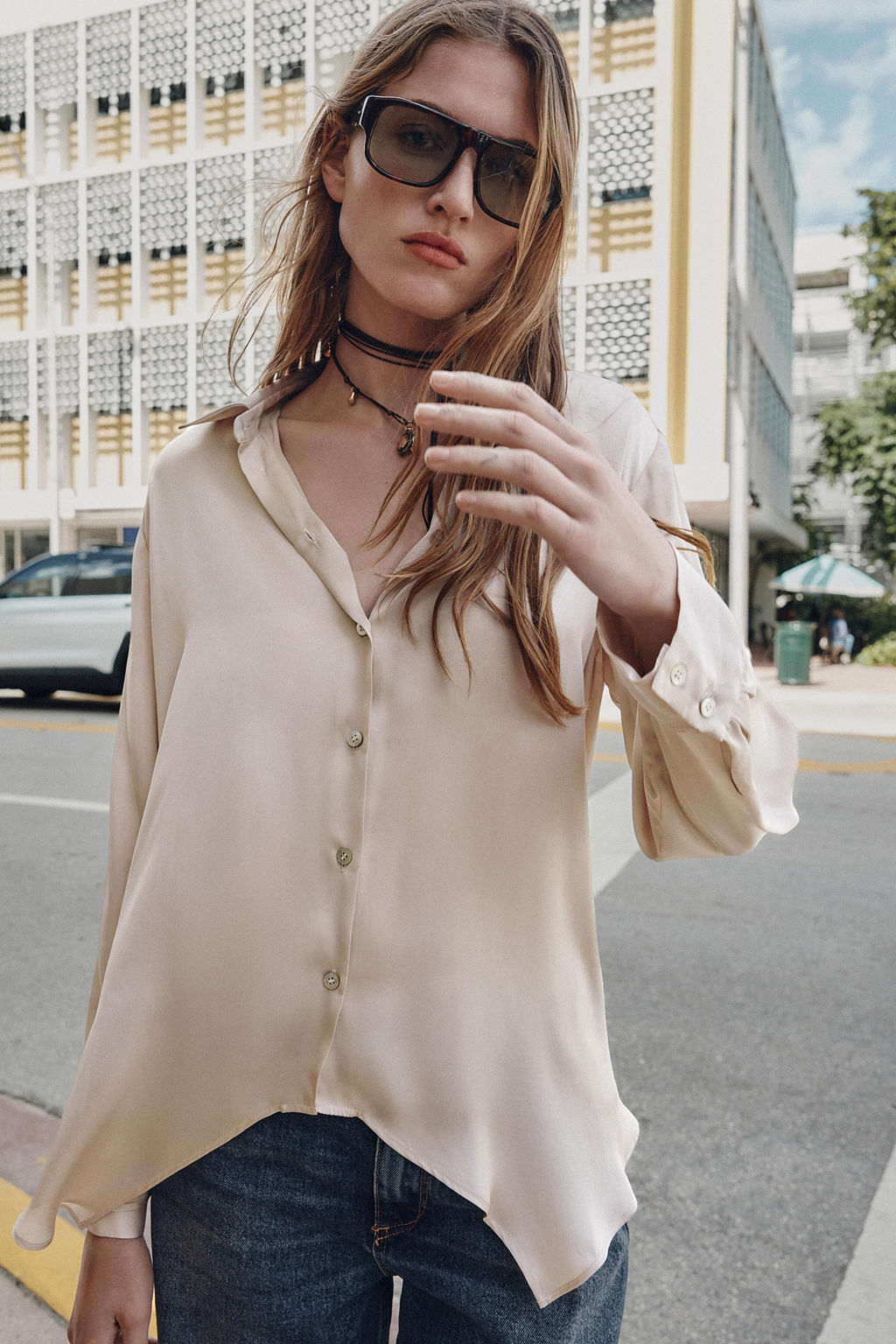 ASYMMETRIC HEM SATIN SHIRT - Zara фото 8