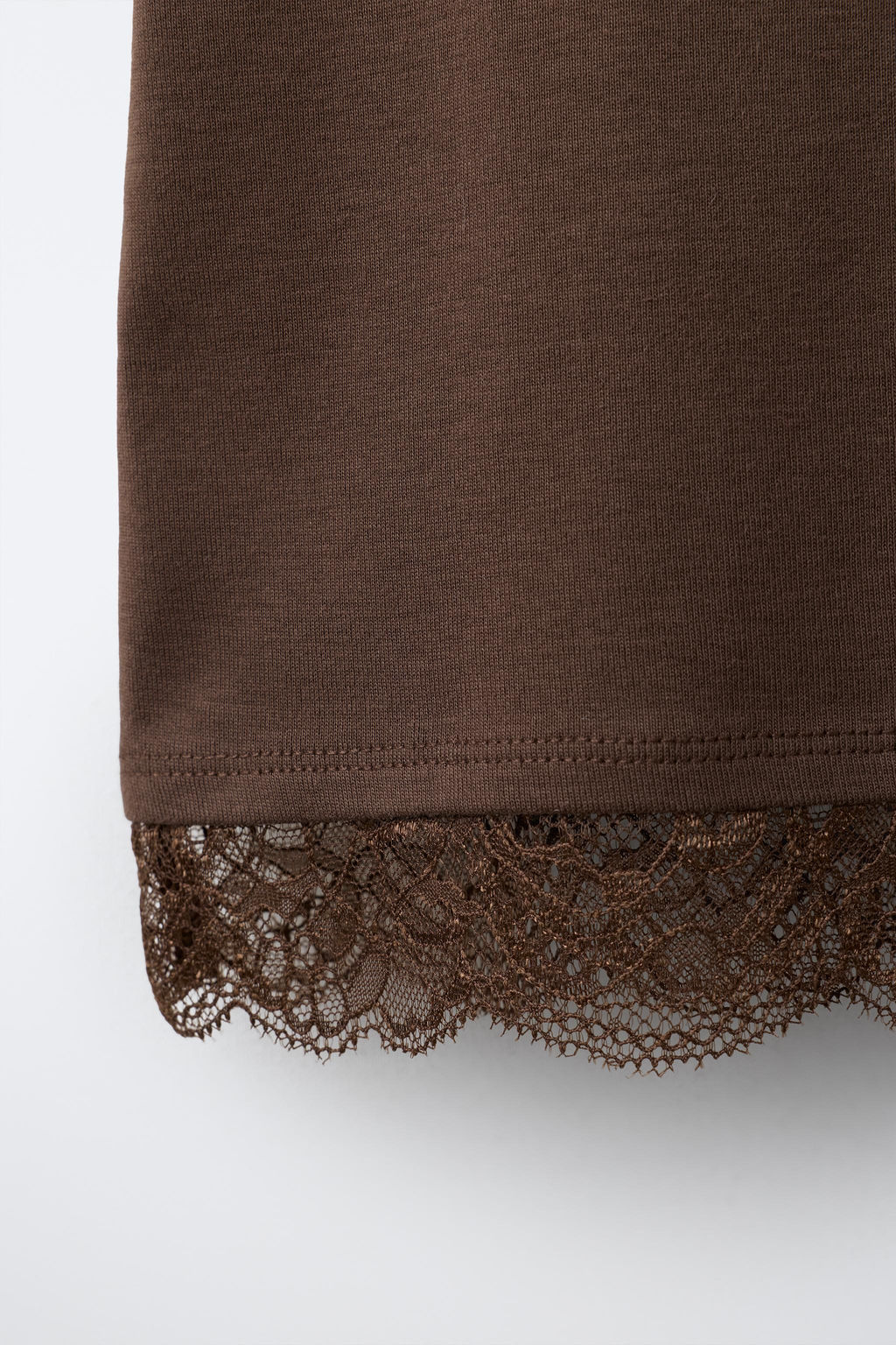 CAMISETA TACHAS BAJO LACE / Marr?n - Zara фото 3
