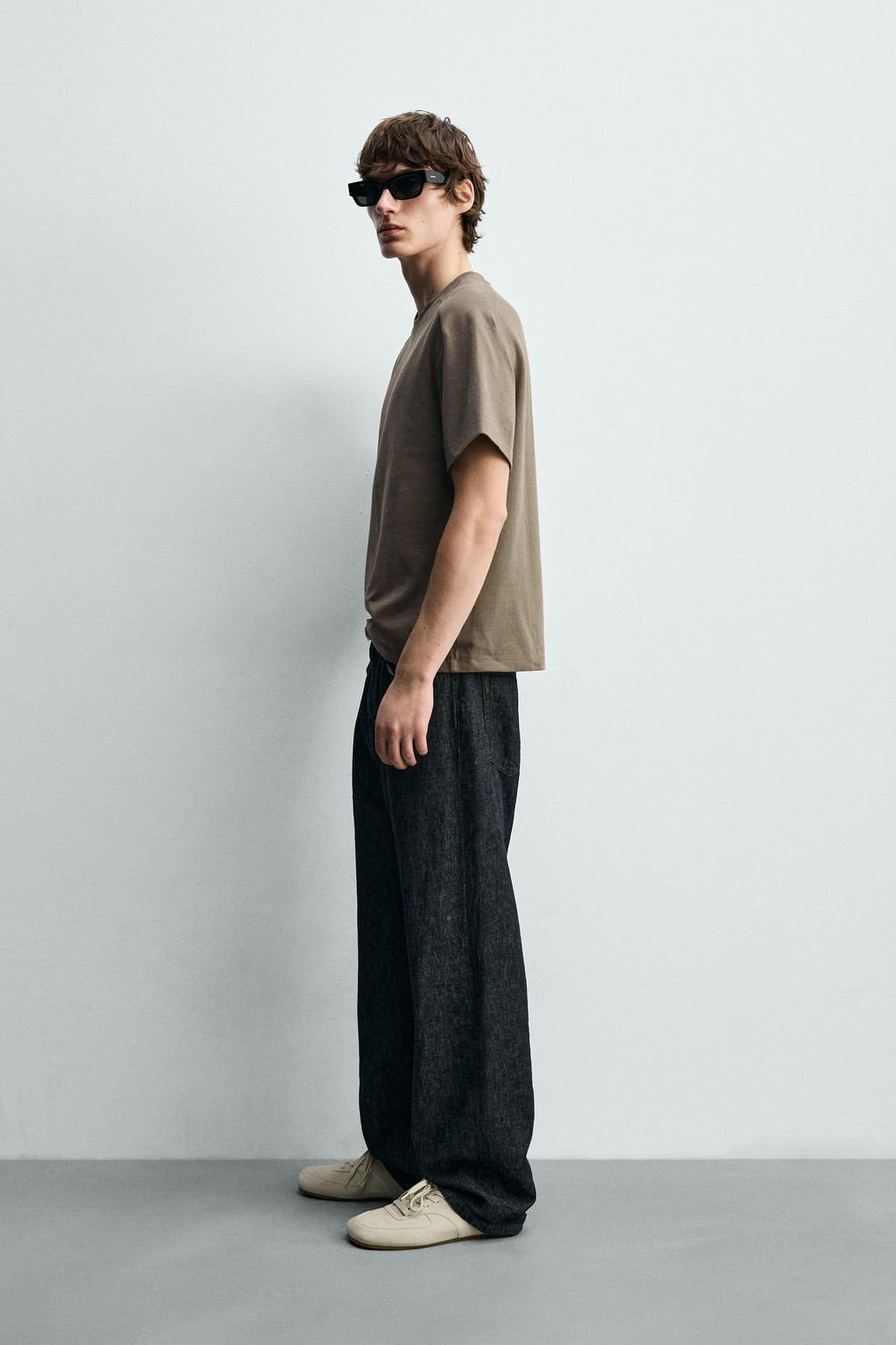 CAMISETA RELAXED FIT COSTURAS / Vis?n medio - Zara фото 4