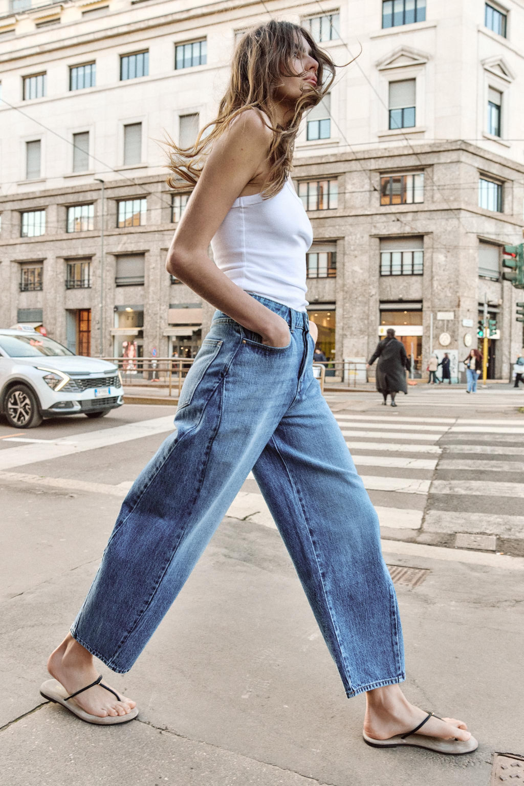 JEANS Z1975 BARREL TIRO ALTO COSTURAS / Azul medio - Zara фото 5