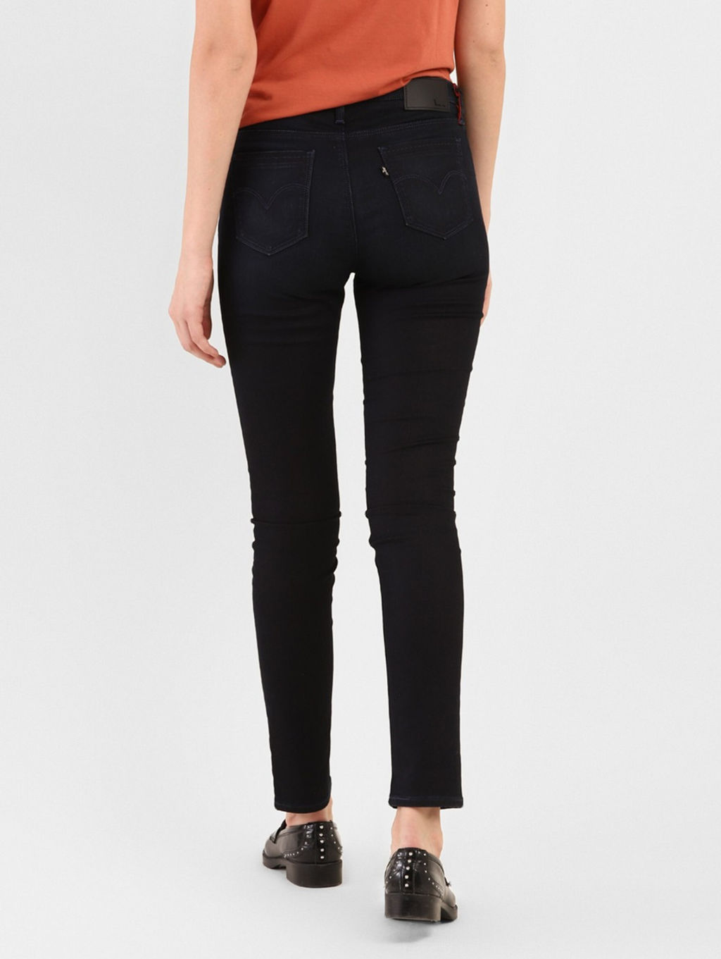 Джинсы женские